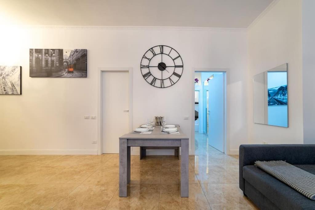 San Babila - Luxury Milanese Apartment Luaran gambar