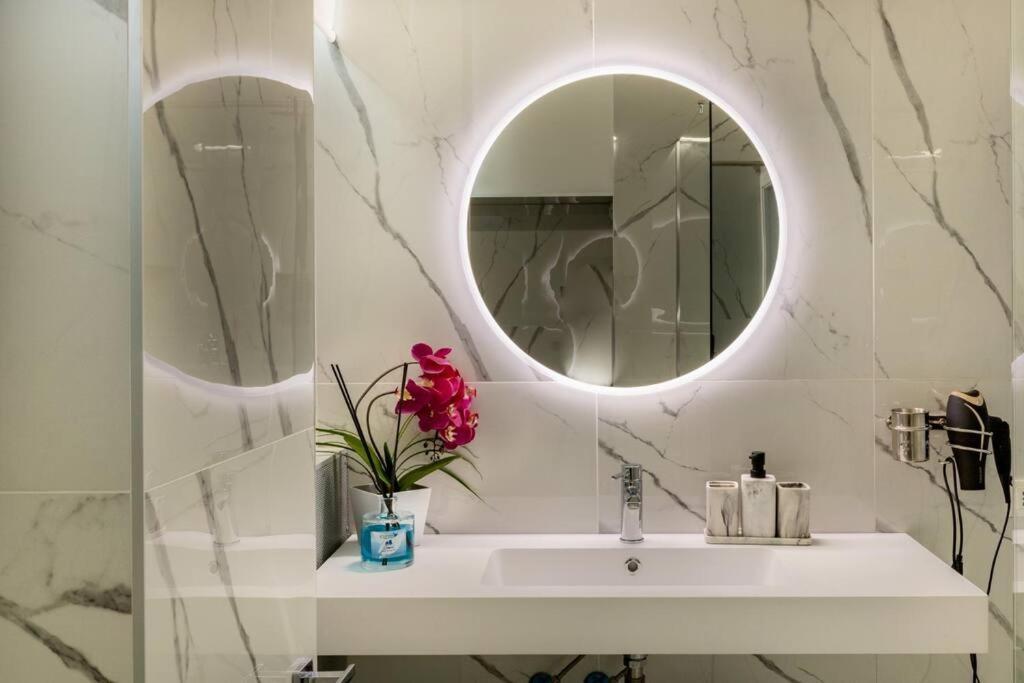 San Babila - Luxury Milanese Apartment Luaran gambar