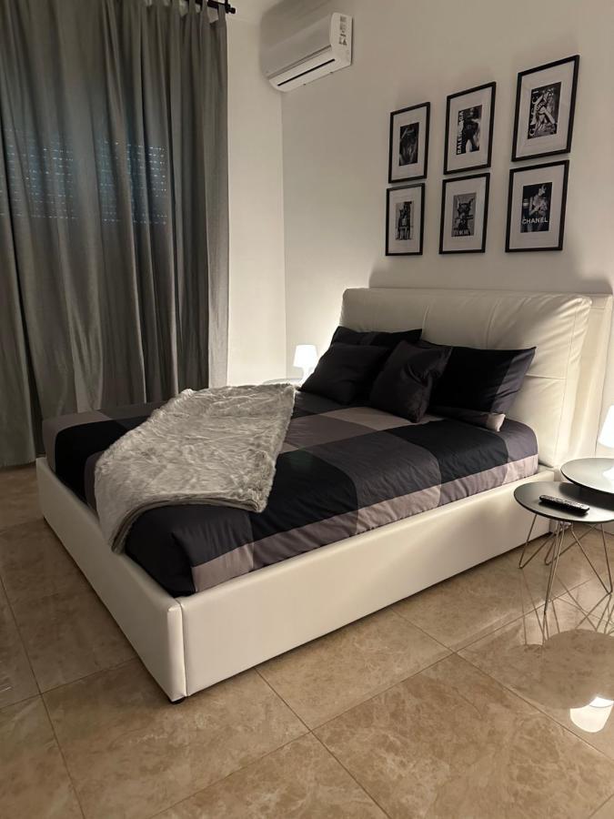 San Babila - Luxury Milanese Apartment Luaran gambar